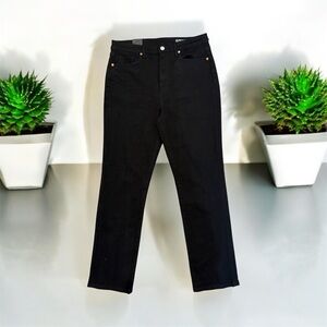 Blank NYC NWT The Lexington Slim Straight Leg Jeans Size 31